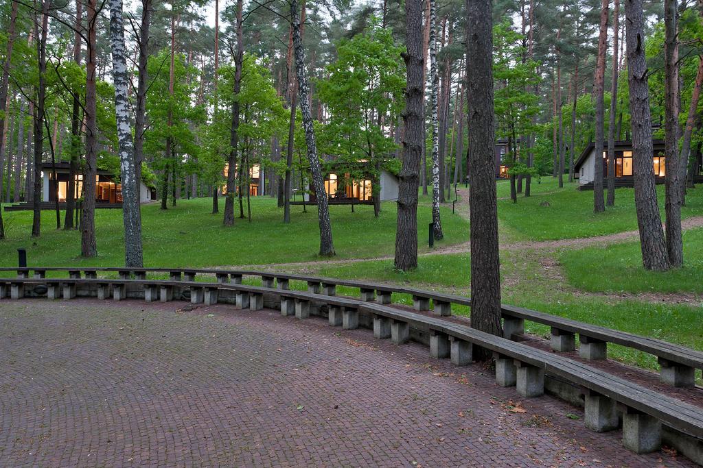 Belvilis Hotel Molėtai Exteriör bild